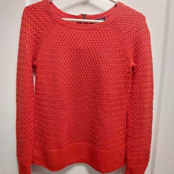 AMERICAN EAGLE OUTFITTERS Red Basket Weave Design L/S Sweater - Size XS/TP - Picture 2 of 11
